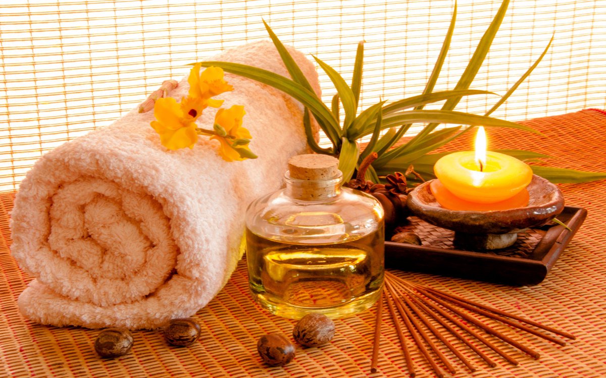 Oil massage services in Dubai 