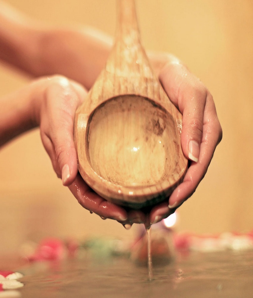 Arabic Massage service in Motor City 